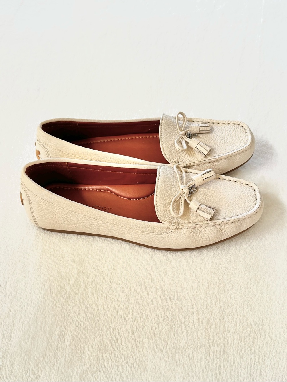 Coach Cream Leather Bow Tassel Loafers - Picture 4 of 12